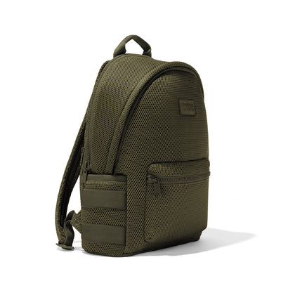 Dagne Dover large Dakota airmesh Backpack in dark green seen from an angle.